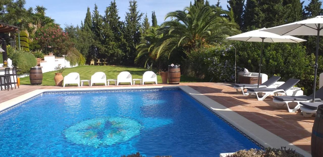 Bed and Breakfast Cortijo Andaluz Альхаурин-эль-Гранде Экстерьер фото