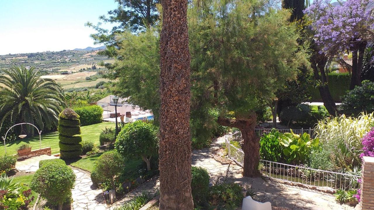 Bed and Breakfast Cortijo Andaluz Альхаурин-эль-Гранде Экстерьер фото