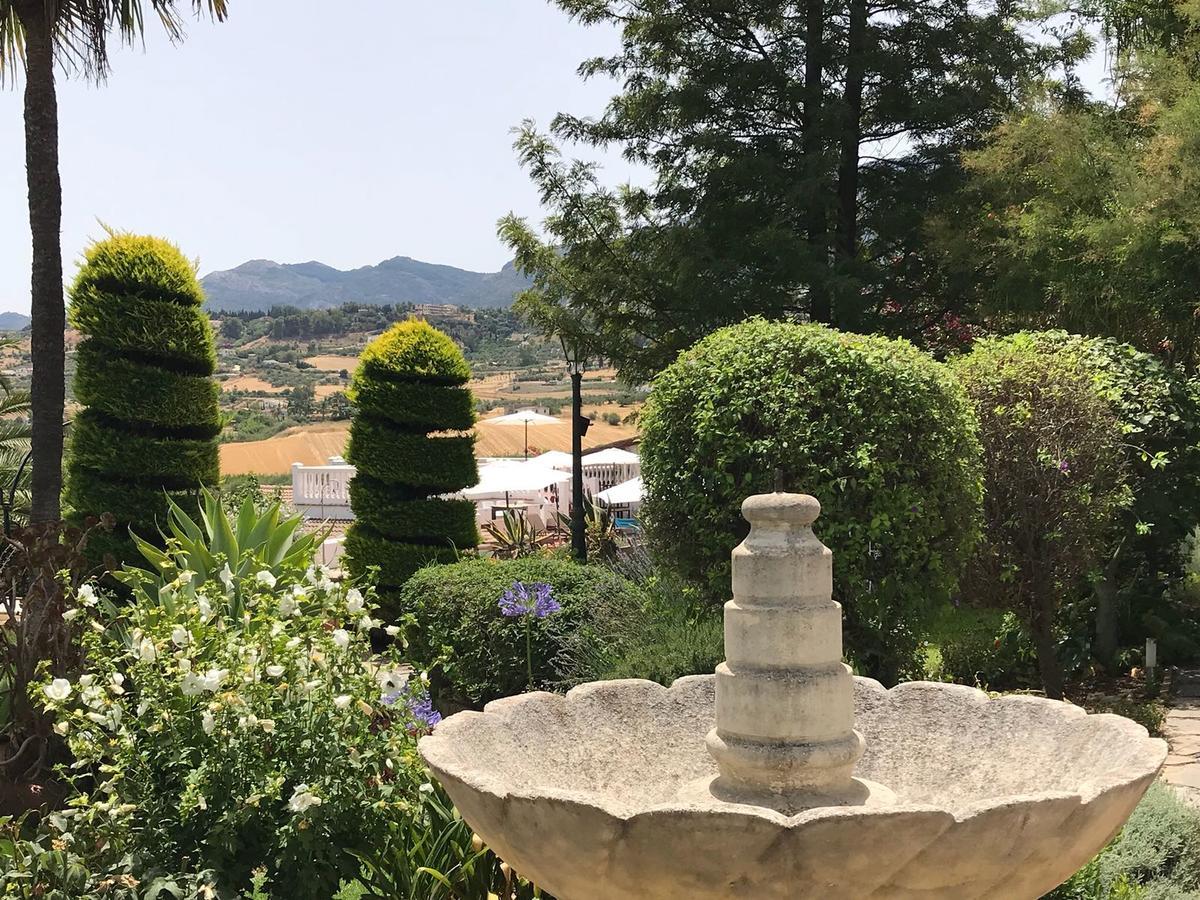Bed and Breakfast Cortijo Andaluz Альхаурин-эль-Гранде Экстерьер фото